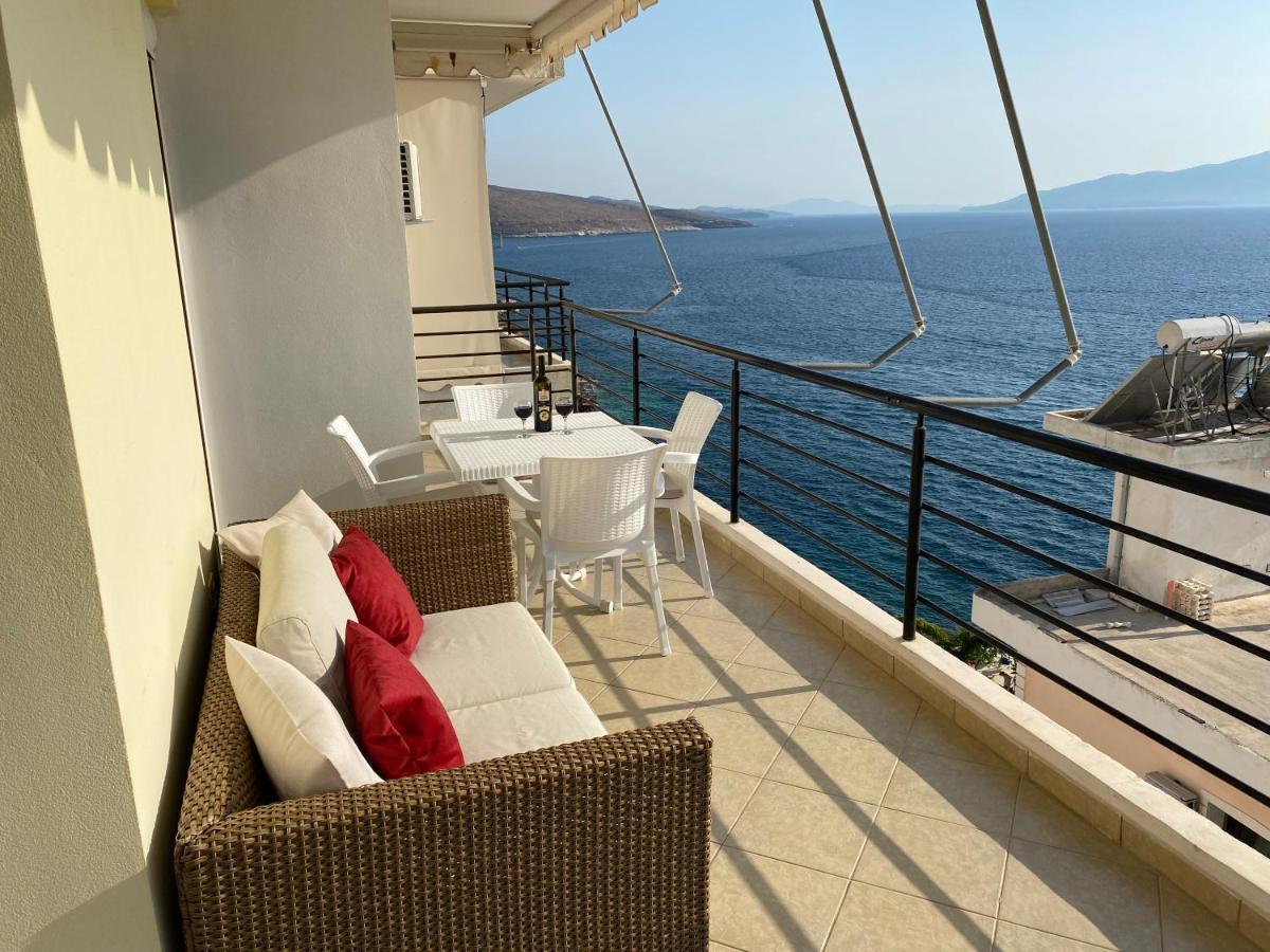 Apartment With Huge Sea View Balcony Sarandë エクステリア 写真