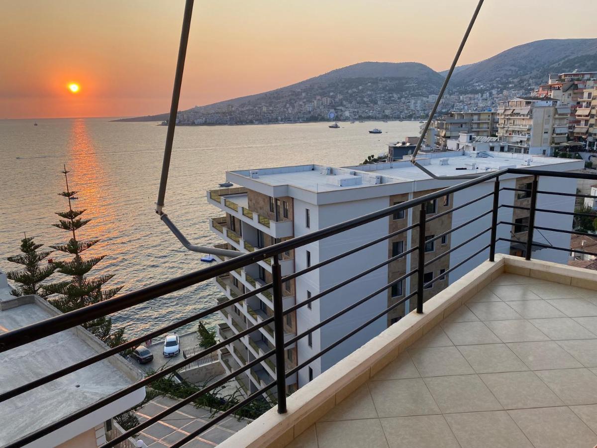 Apartment With Huge Sea View Balcony Sarandë エクステリア 写真