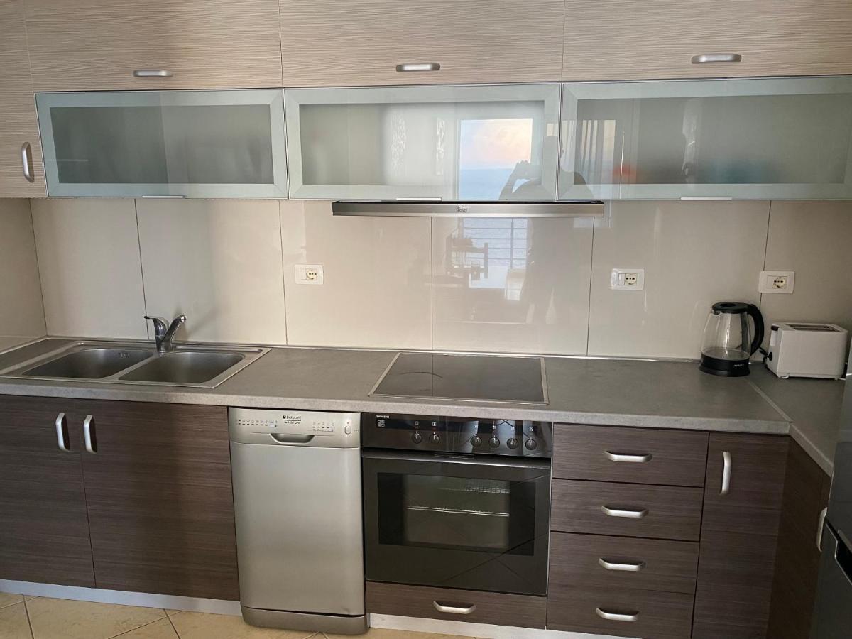 Apartment With Huge Sea View Balcony Sarandë エクステリア 写真
