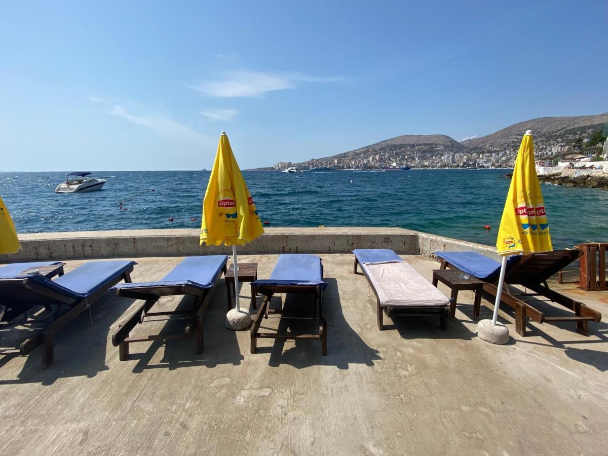 Apartment With Huge Sea View Balcony Sarandë エクステリア 写真