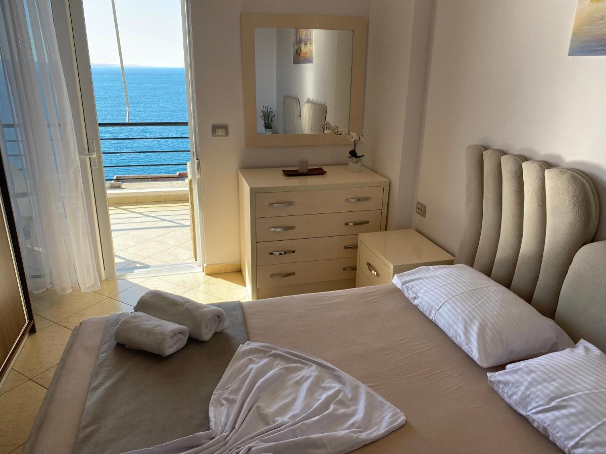 Apartment With Huge Sea View Balcony Sarandë エクステリア 写真
